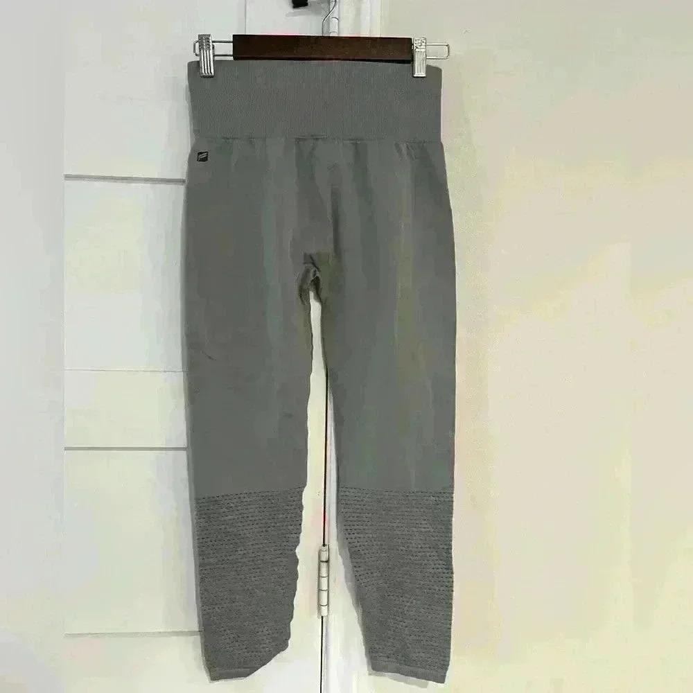Fabletics Mesh Bottom Seamless Gray 7/8 Leggings-… - image 3